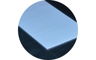 光伏逆变器散热硅胶垫片：提升设备性能与寿命的关键材料